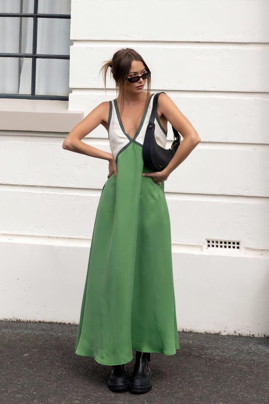 Élena | Élégante robe midi sans manches - Beauté Sculptante