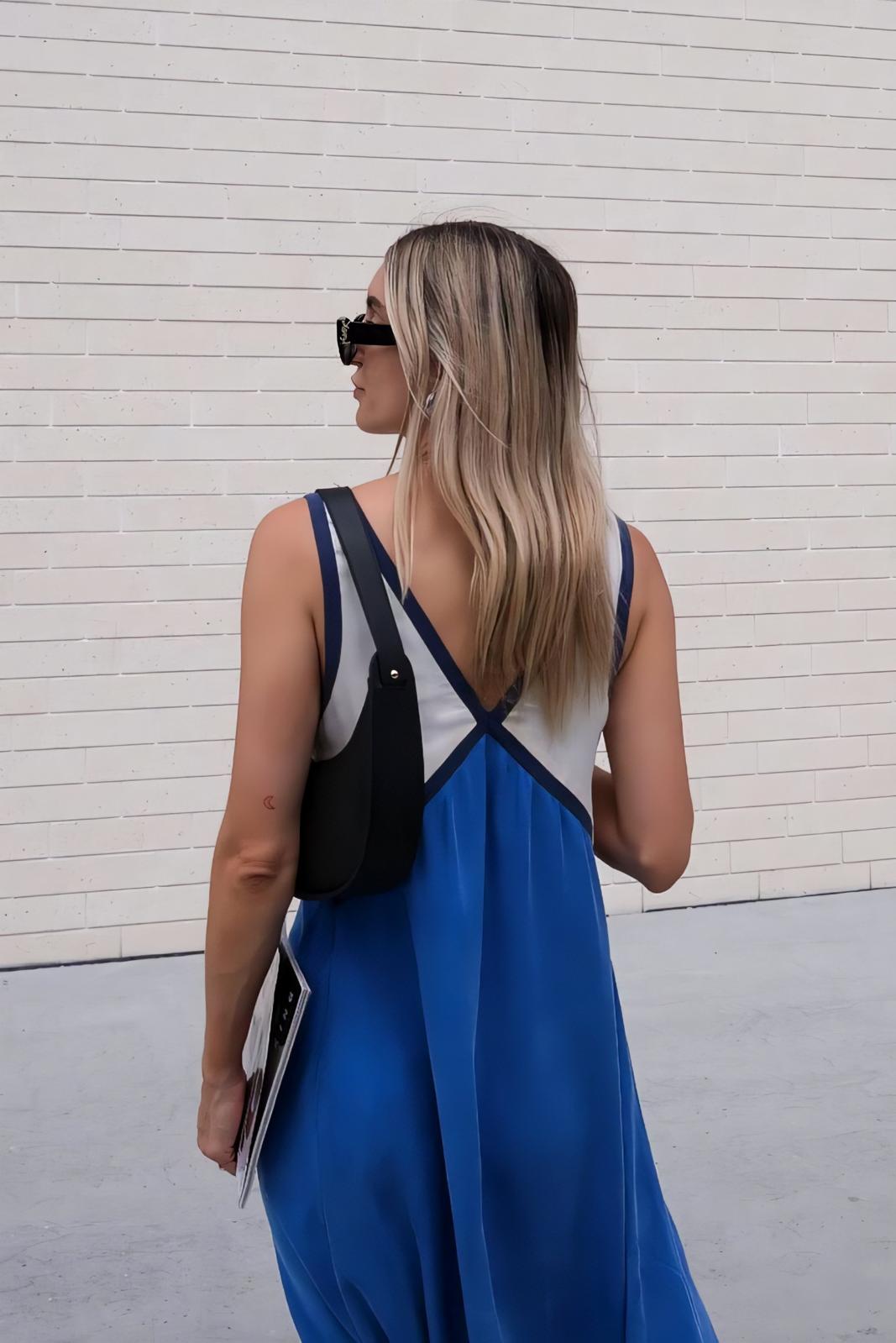 Élena | Élégante robe midi sans manches - Beauté Sculptante