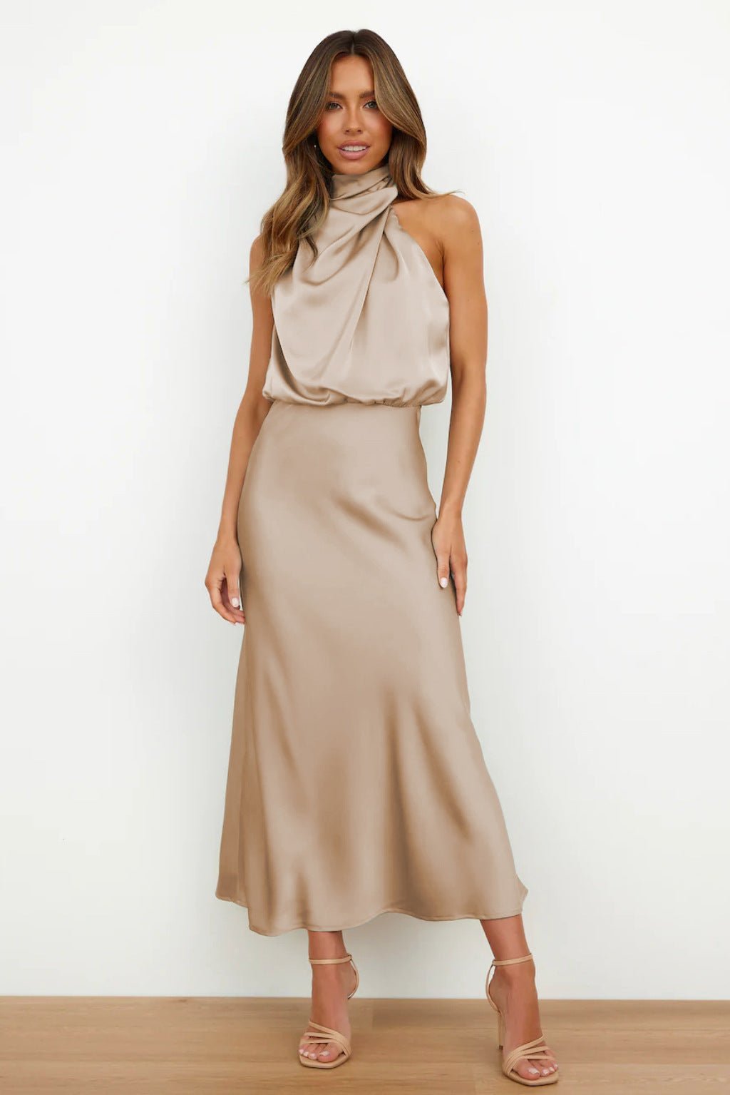 Valeria™ | Robe Longue avec Col Halter - Beauté Sculptante