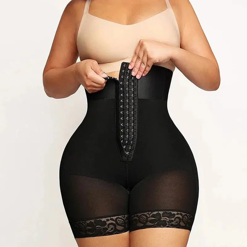 SlimCurve® – Short gainant sans couture avec maintien des courbes - Beauté Sculptante